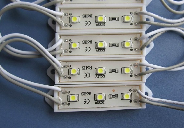 LED模組一般用什么膠水？